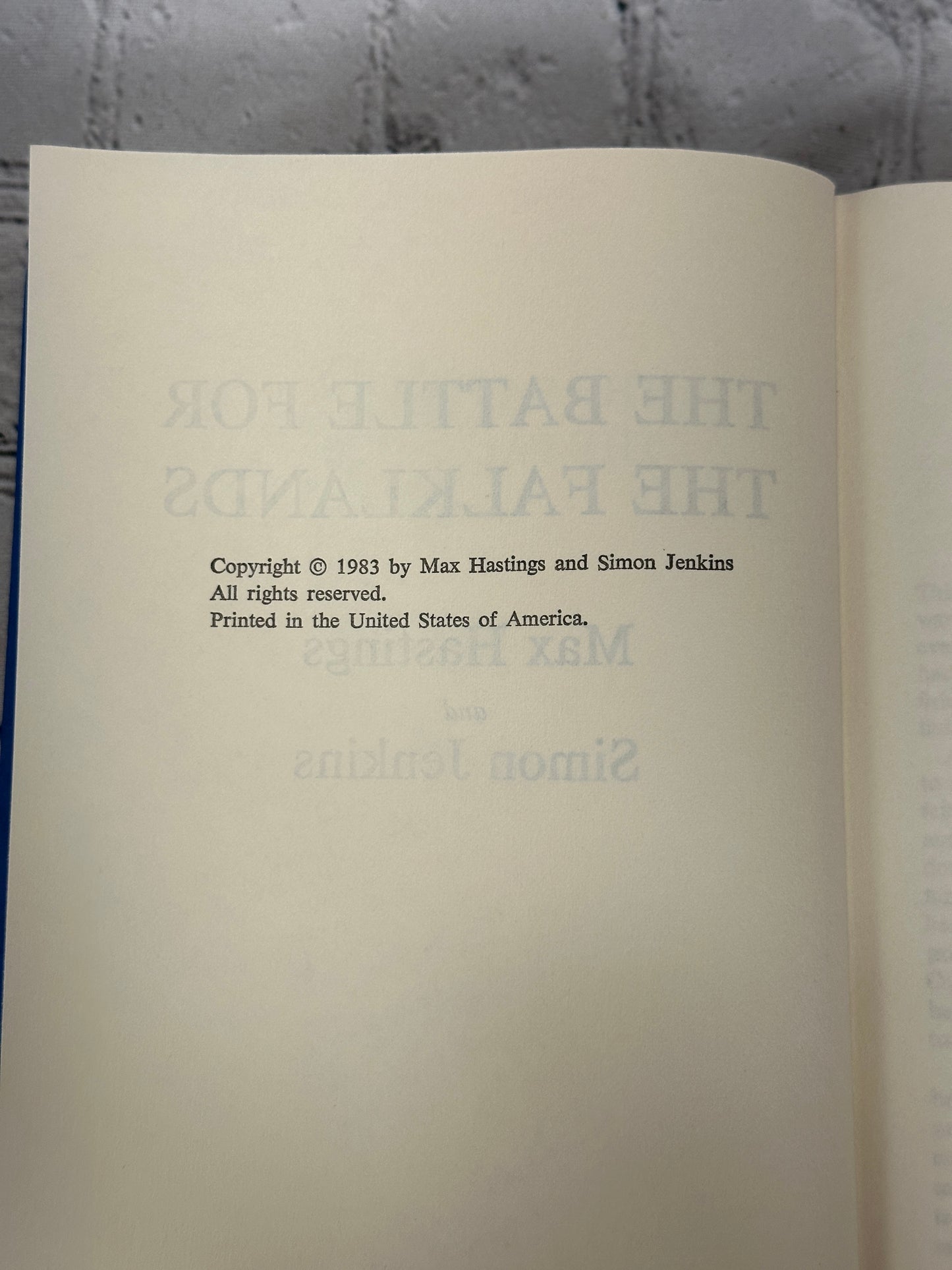 The Battle for the Falklands by Simon Jenkins, Max Hastings [1983 · Book Club Ed]