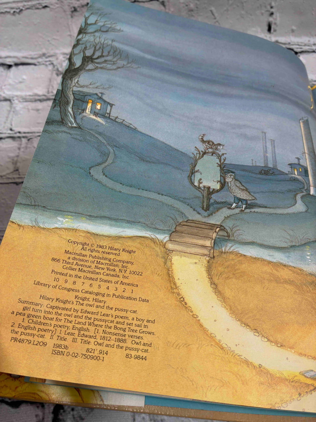 Hilary Knight's The owl and the pussy-cat: Based on the poem by Edward Lear