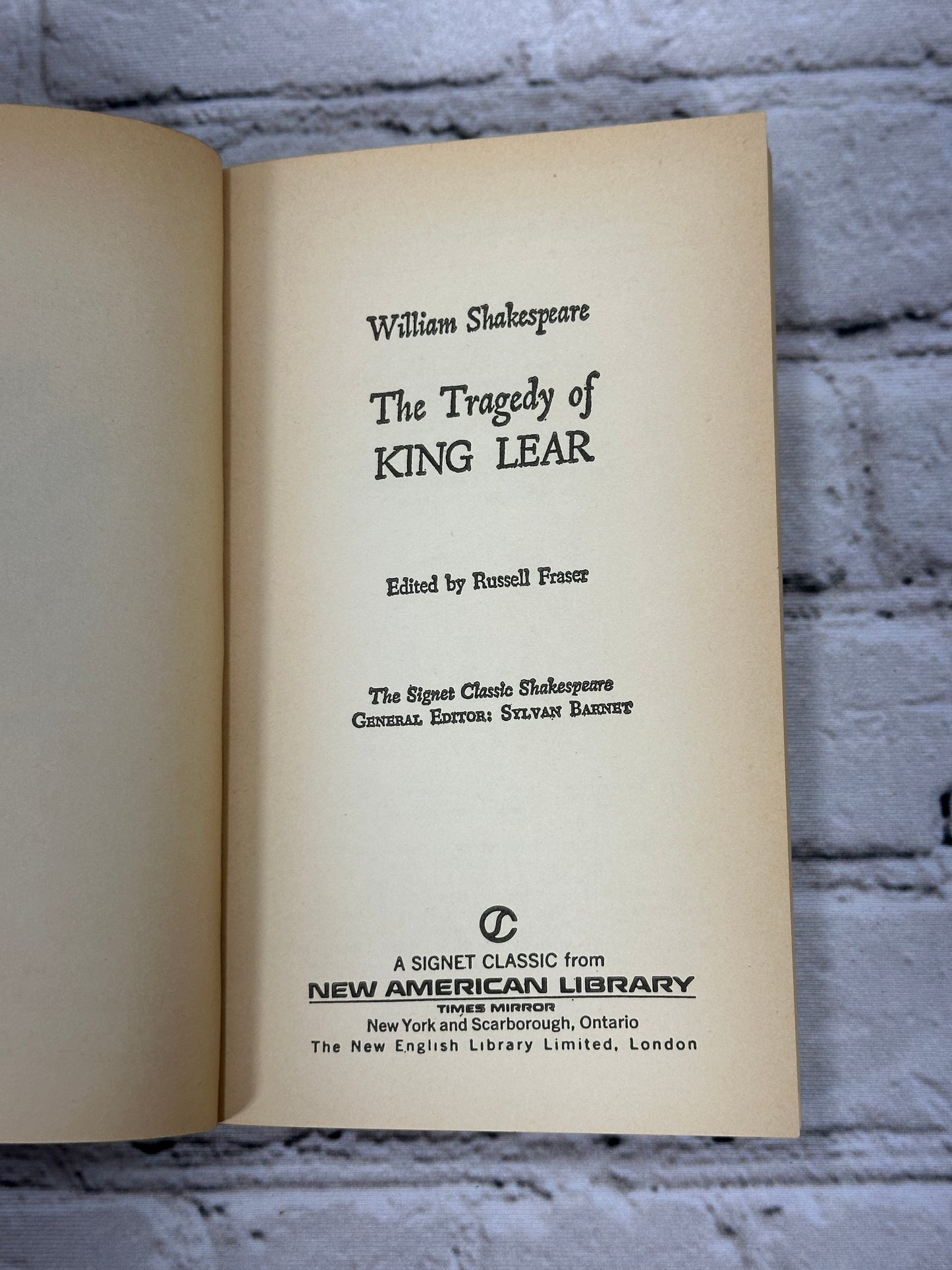 King Lear by William Shakespeare [ Signet Classic · 1963]