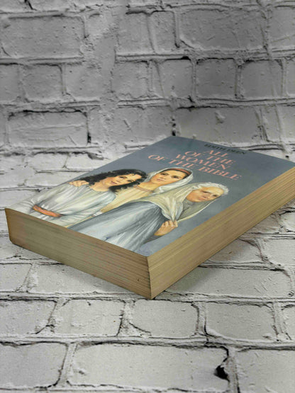 All of the Women of the Bible by Edith Deen, 1992 paperback - fore-edge and front cover