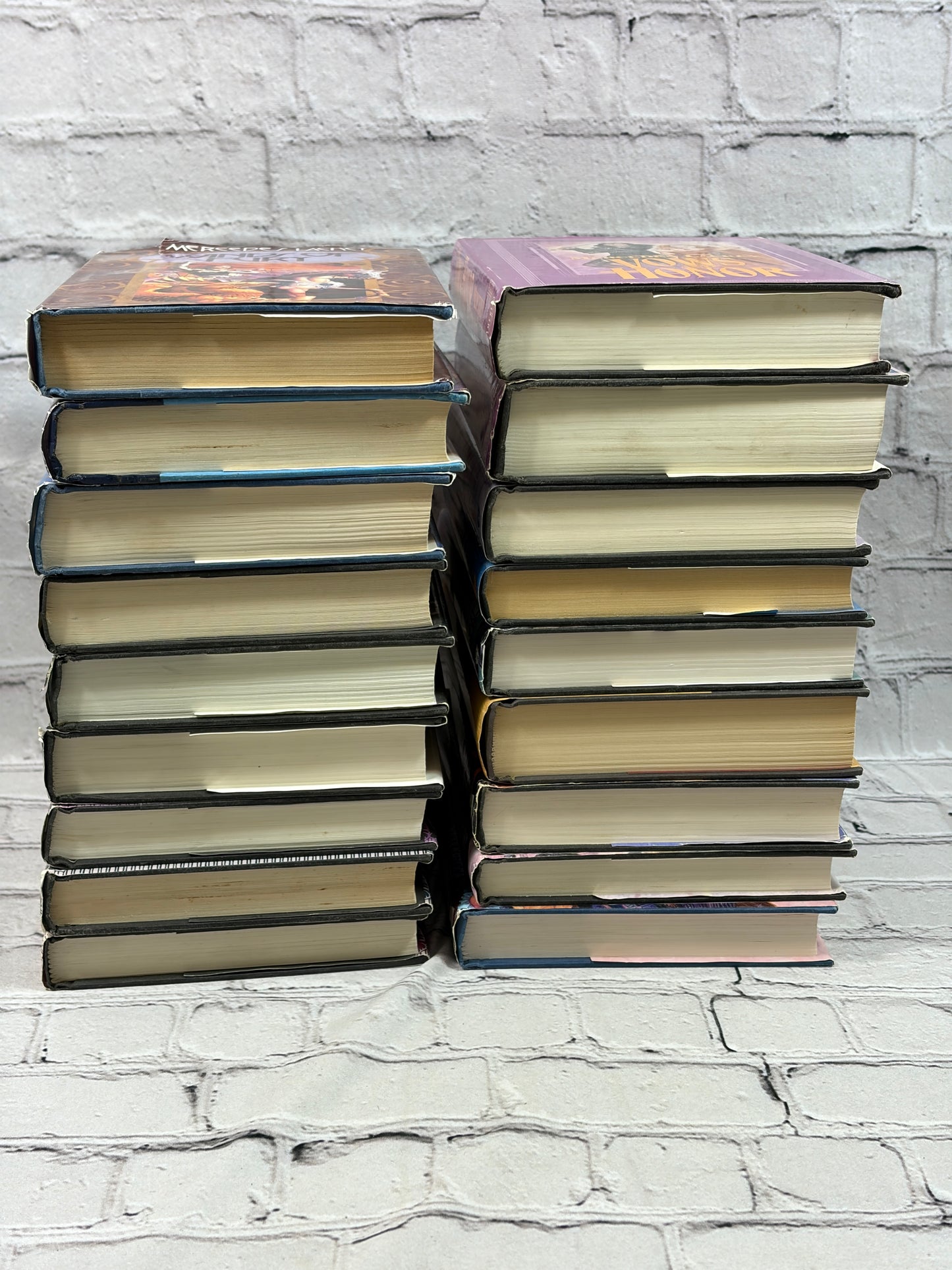 Mercedes Lackey (18 Book Lot)