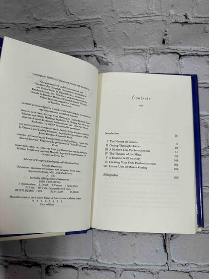 Reunions: Visionary Encounters with Departed Loved Ones