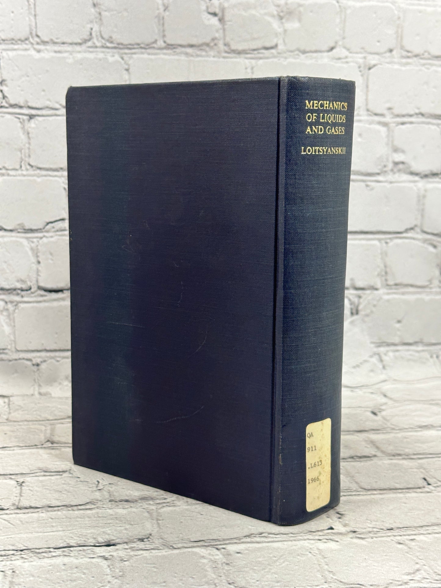 Mechanics of Liquids and Gases by L.G. Loitsyanskii [1966 · 1st English Edition]