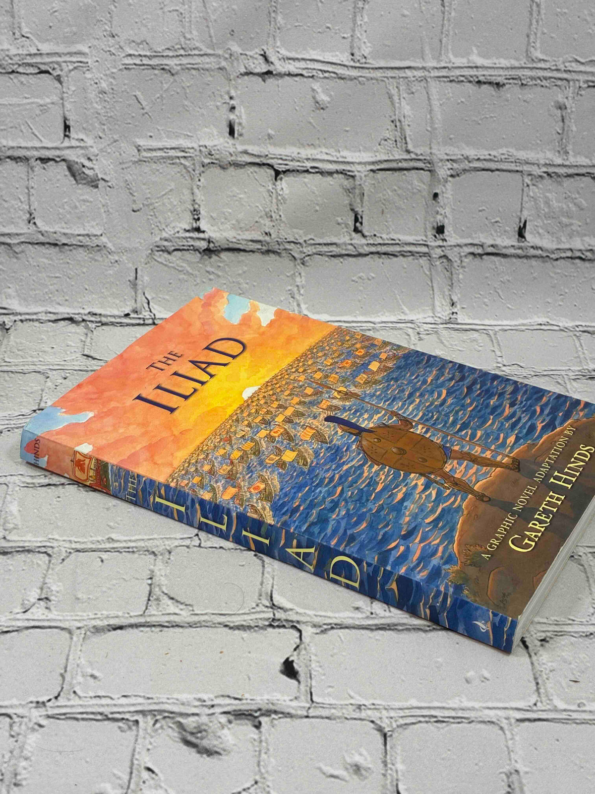 The Iliad by Gareth Hinds, 2019 Candlewick Press Trade Paperback - spine