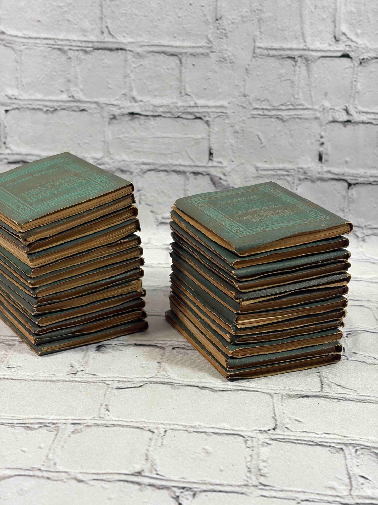 Little Leather Library (25 Volumes)