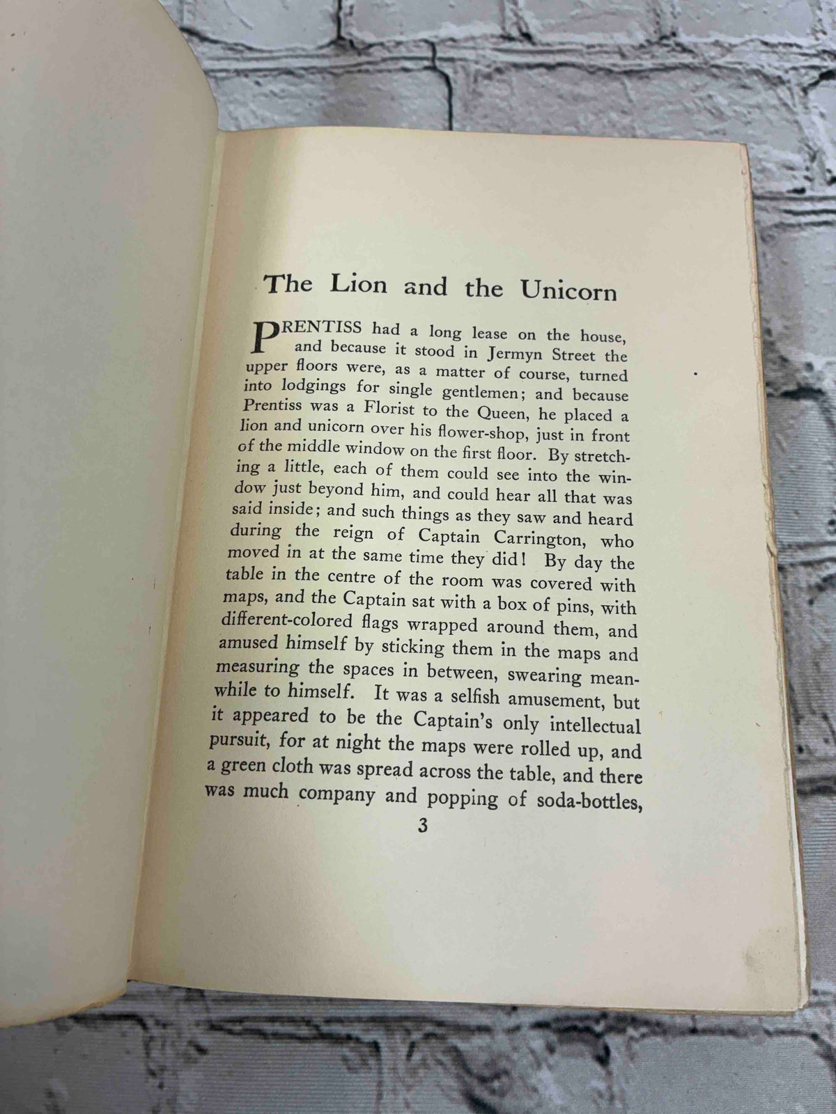 The Lion and the Unicorn by Richard Harding Davis, 1906 Scribner's hardcover - first page of text