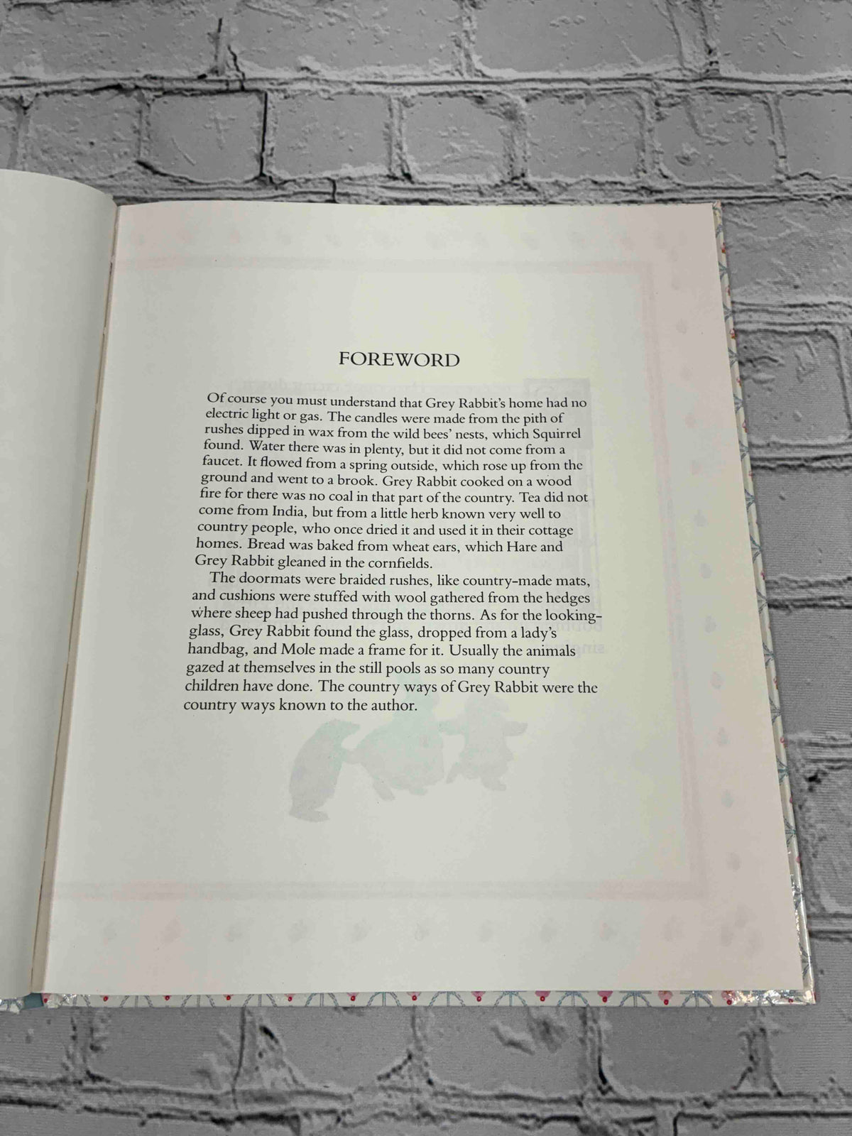 Little Grey Rabbit's Party by Alison Uttley, 1990 Gallery Books hardcover - foreword