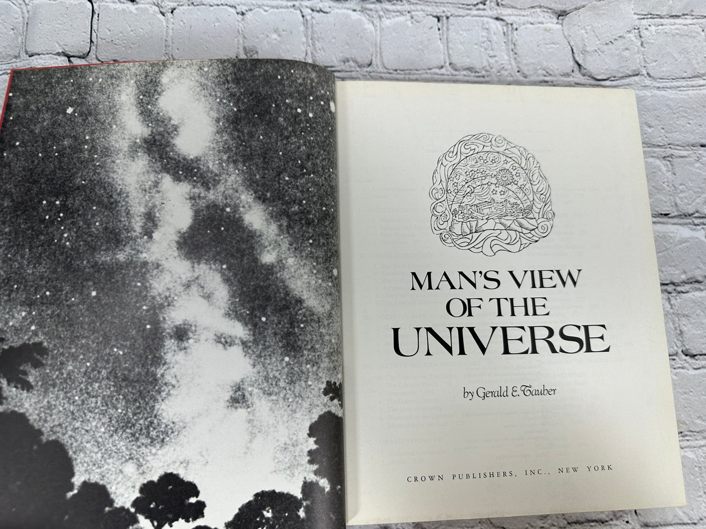 Man's View of The Universe, A Pictorial History by Gerald Tauber [1979]