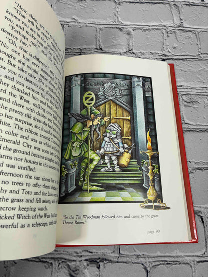 The Wizard of Oz by L. Frank Baum, 1986 Golden Classic hardcover - color illustration