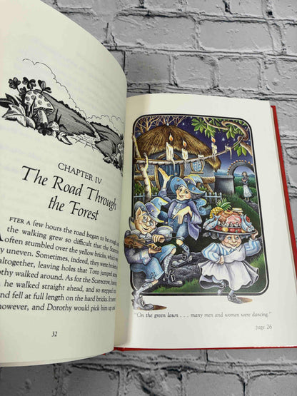 The Wizard of Oz by L. Frank Baum, 1986 Golden Classic hardcover - color illustration