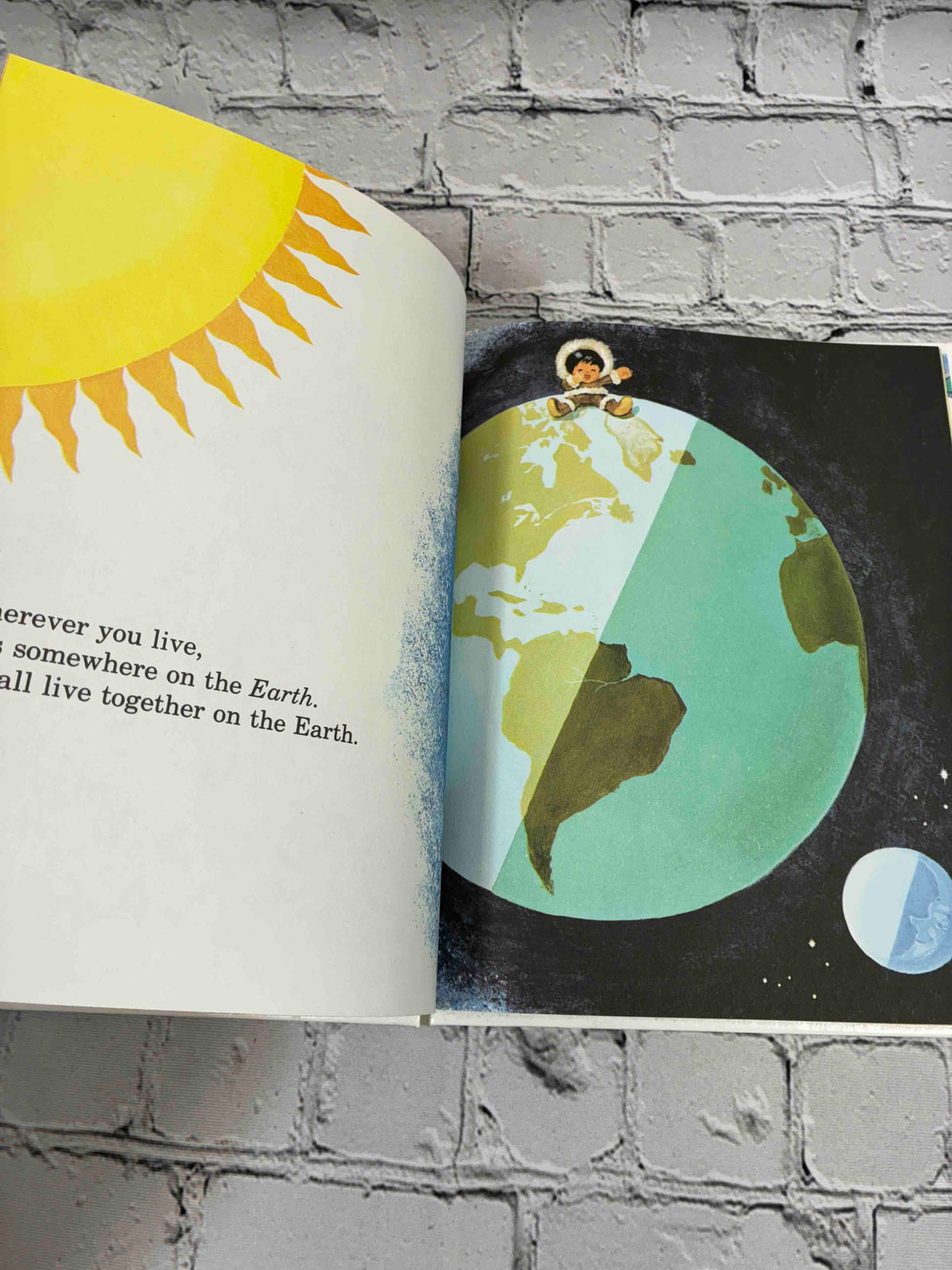 The Outdoors Book, Britannica Discovery Library Vol. 10 hardcover - interior illustration