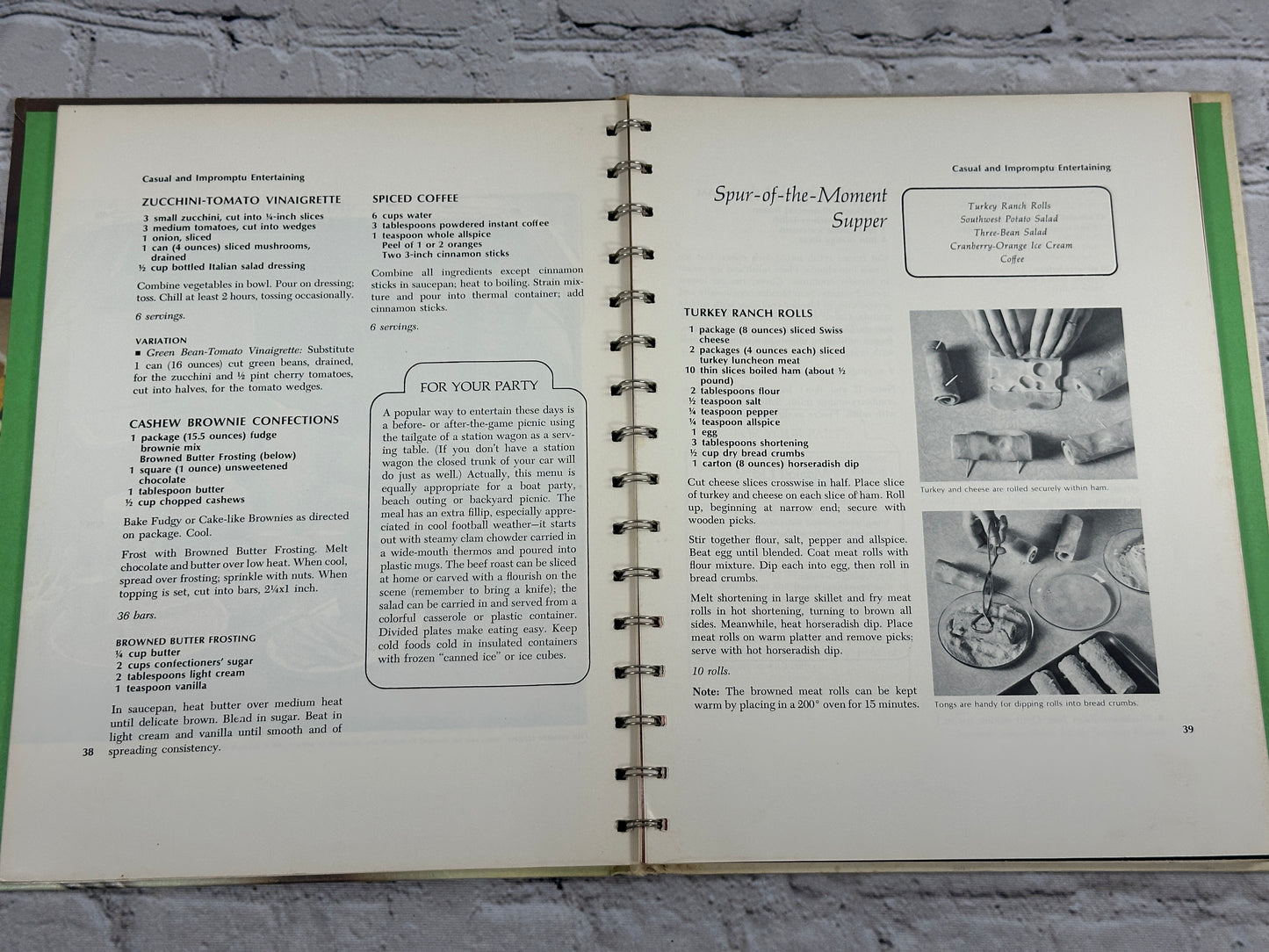 Betty Crocker's Dinner Parties [Golden Press · 6th Printing · 1977]