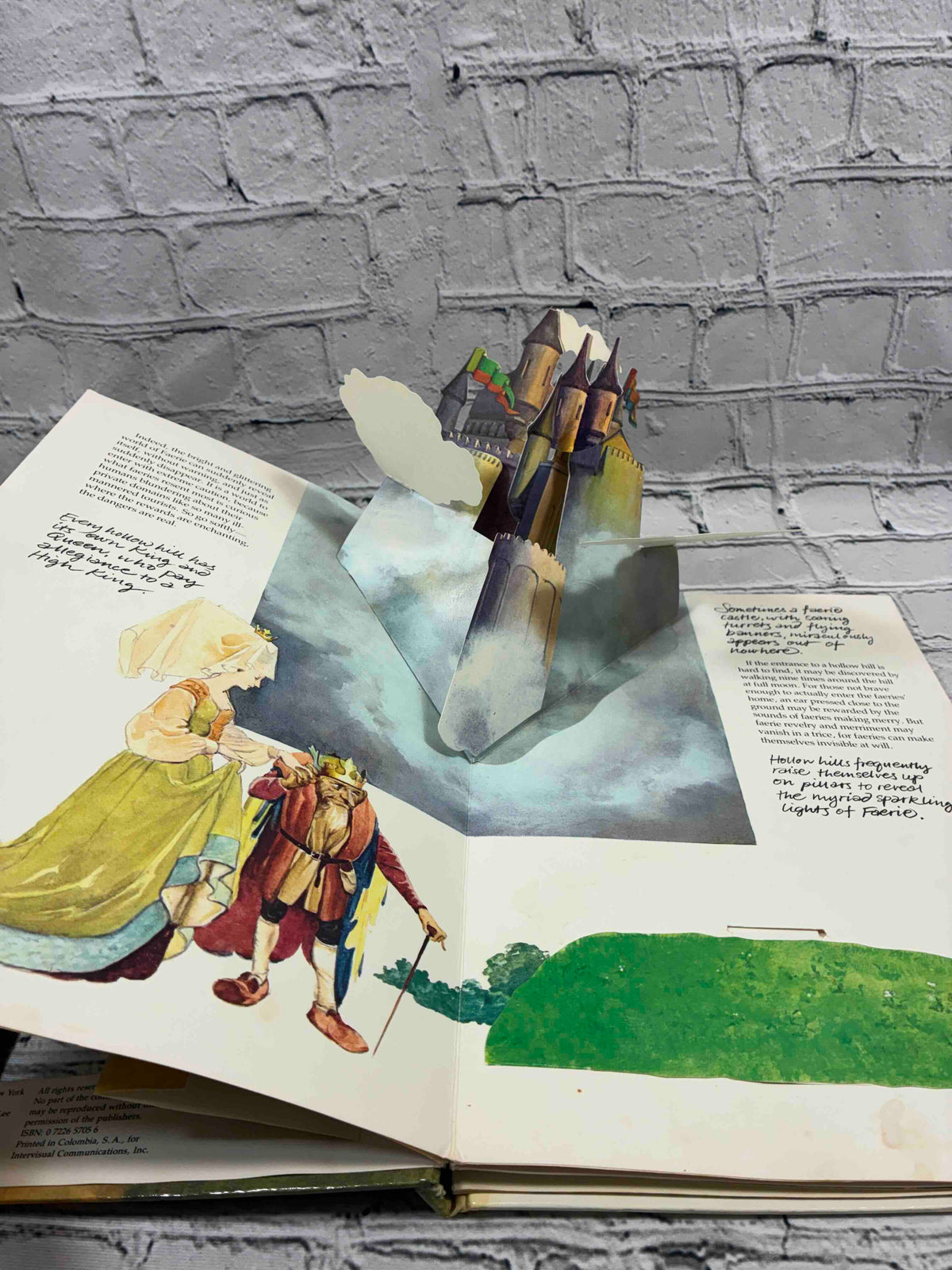 The Faeries Pop-up Book by Brian Froud and Alan Lee, Kestrel Books - faerie castle pop-up