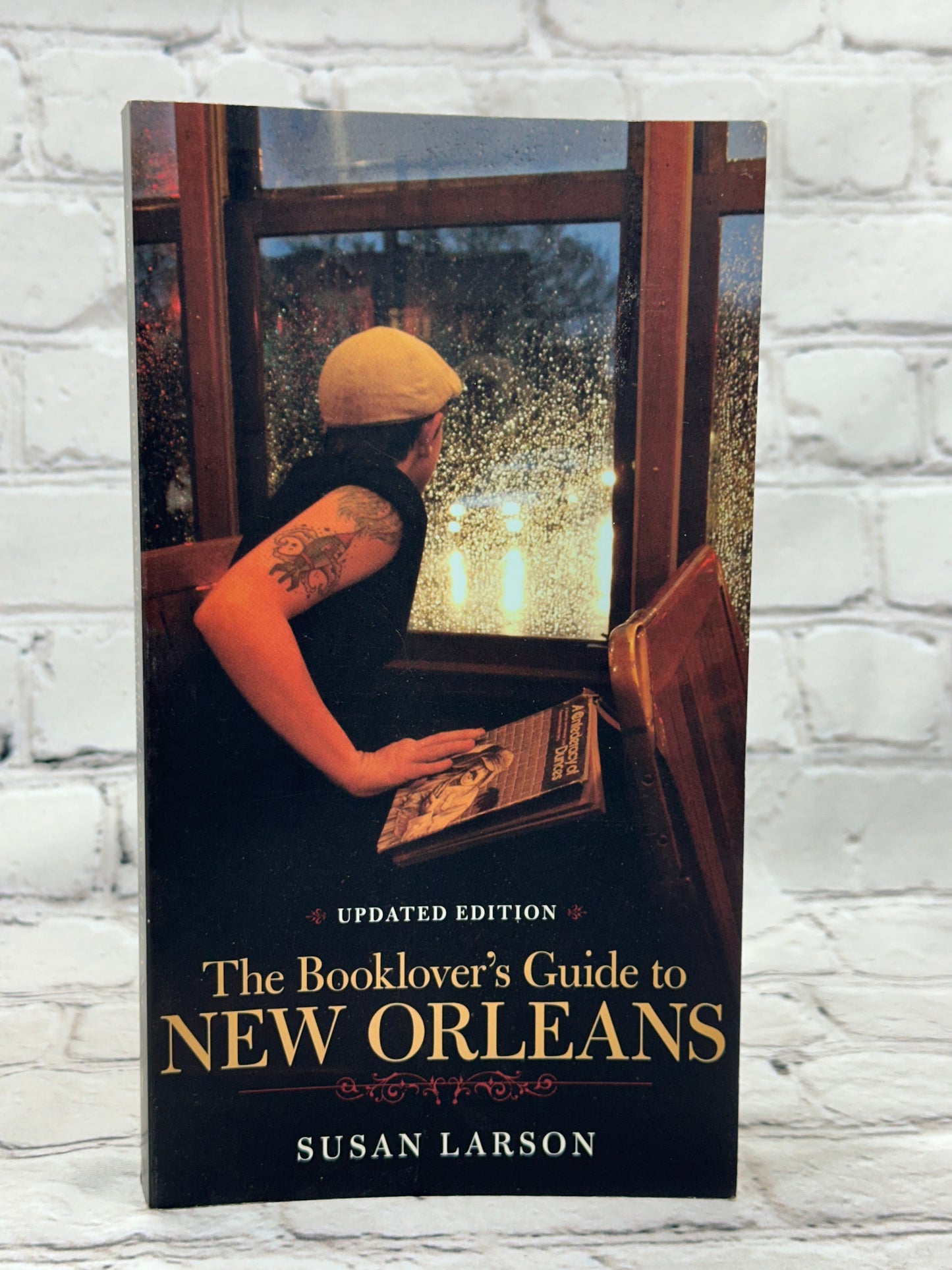 The Booklover's Guide to New Orleans by Susan Larson  [2013 · SIGNED]