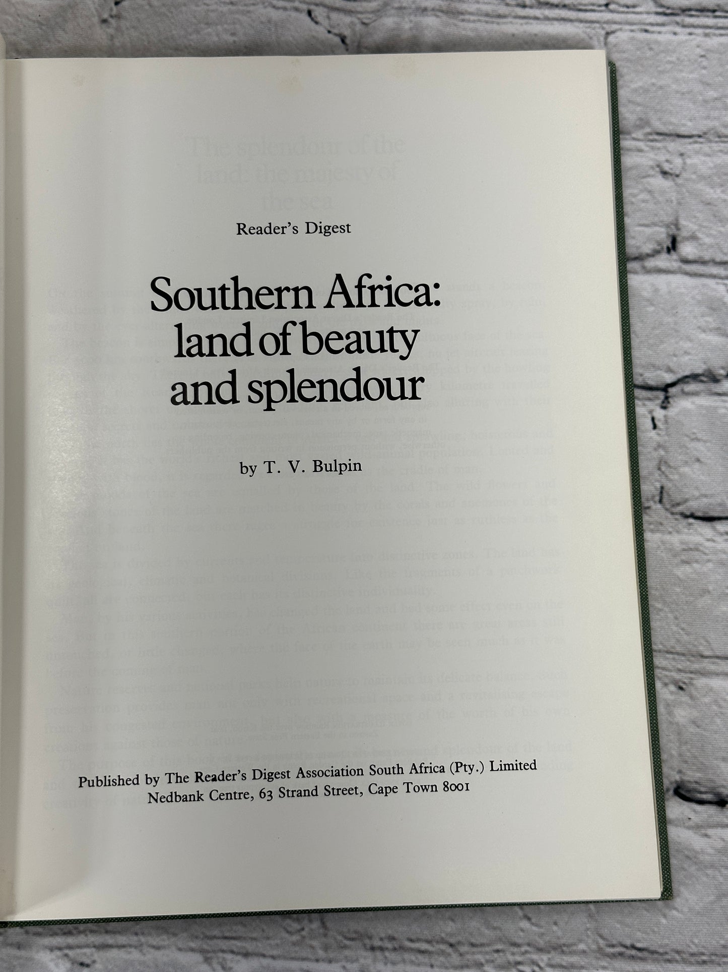 Southern Africa Land of Beauty and Splendour  by T.V.Bulpin [1977· 3rd Edition]