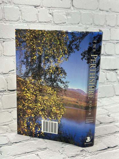 The Perthshire Book Edited By Donald Omand [1991]