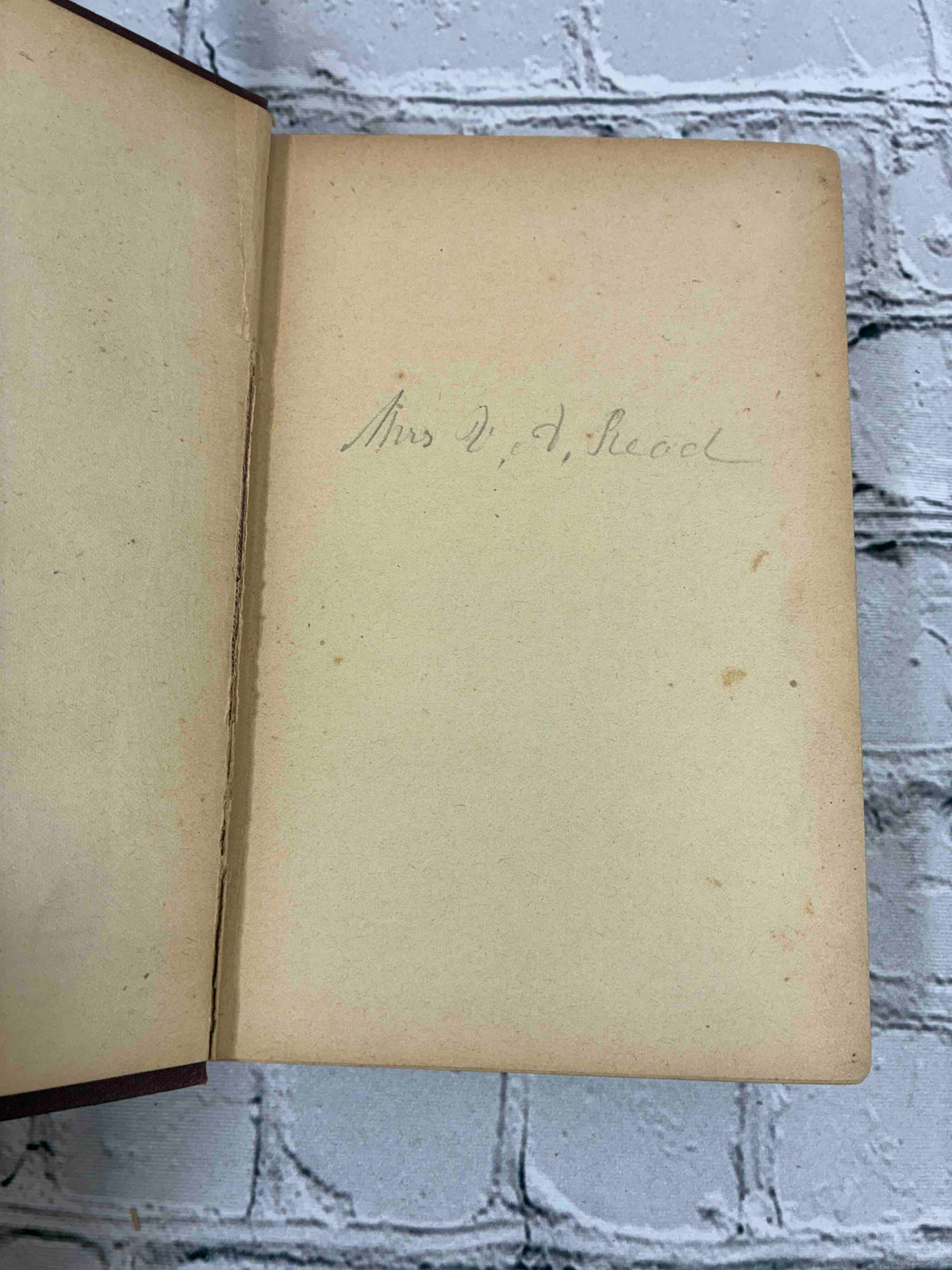 A Woman's War by Bertha M. Clay, Donohue Henneberry hardcover - pencil owner name on front free endpaper