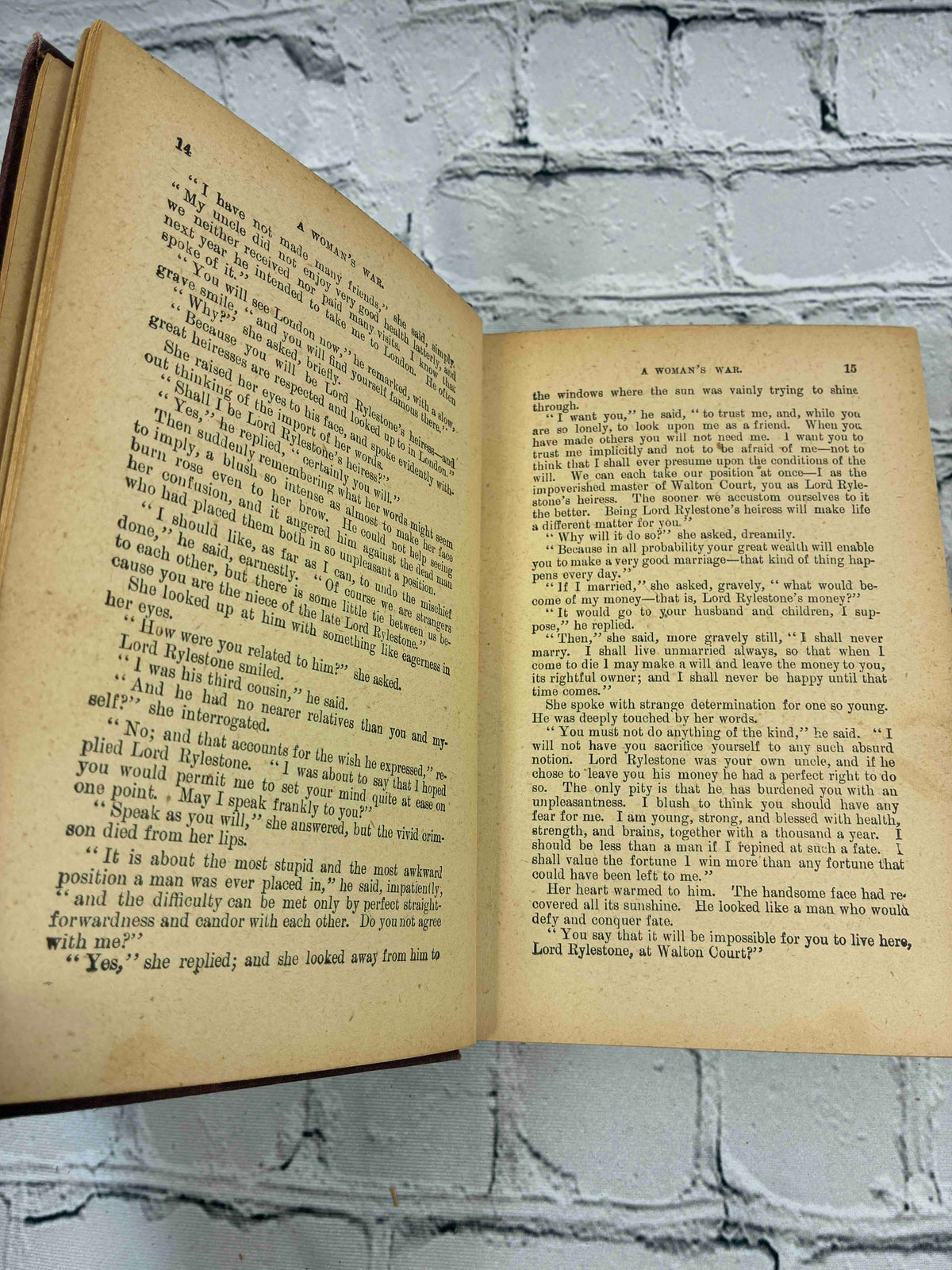 A Woman's War by Bertha M. Clay, Donohue Henneberry hardcover - sample pages 14-15