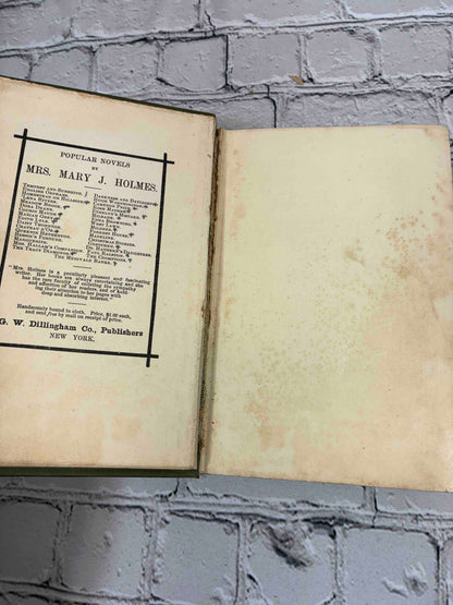 The Merivale Banks by Mary J. Holmes, 1903 G. W. Dillingham hardcover - publisher's list of Holmes novels and cracked hinge