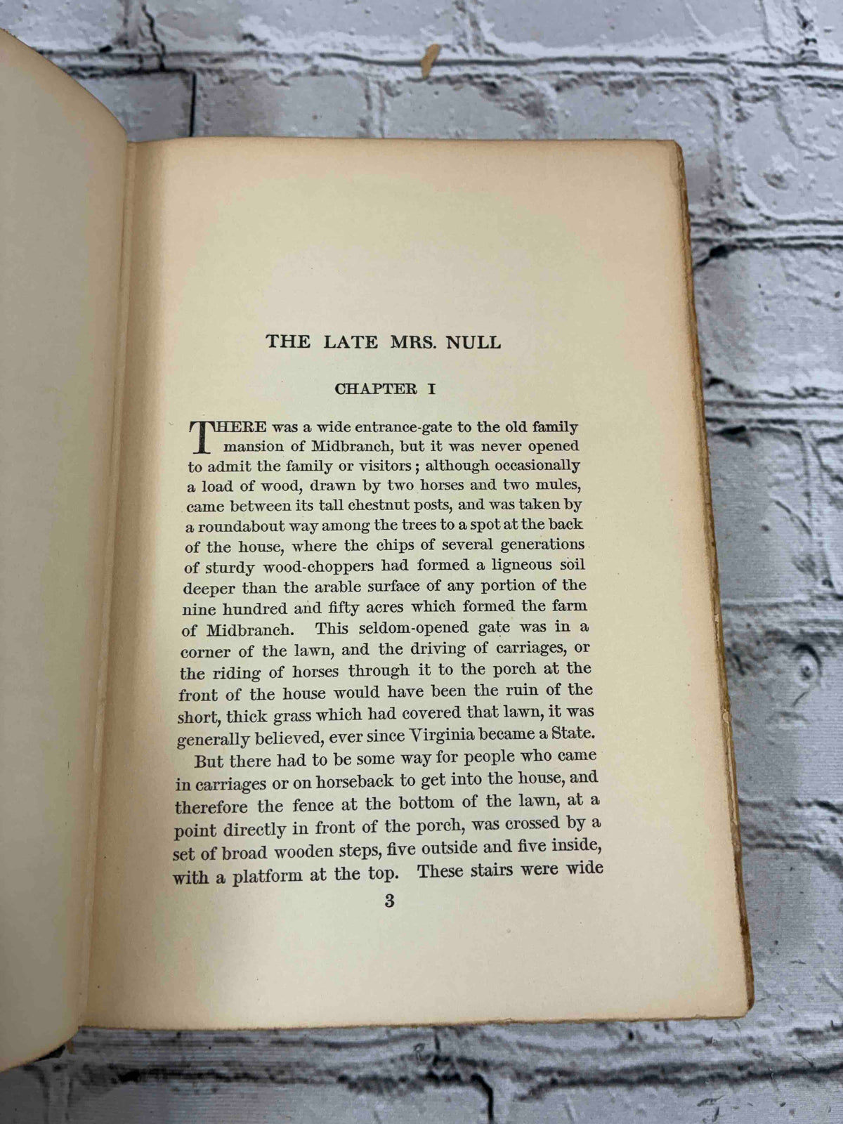 The Late Mrs. Null by Frank R. Stockton, 1907 Scribner hardcover - first page of Chapter I