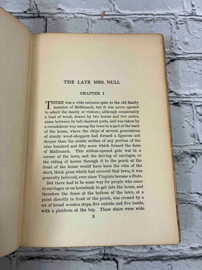 The Late Mrs. Null by Frank R. Stockton, 1907 Scribner hardcover - first page of Chapter I