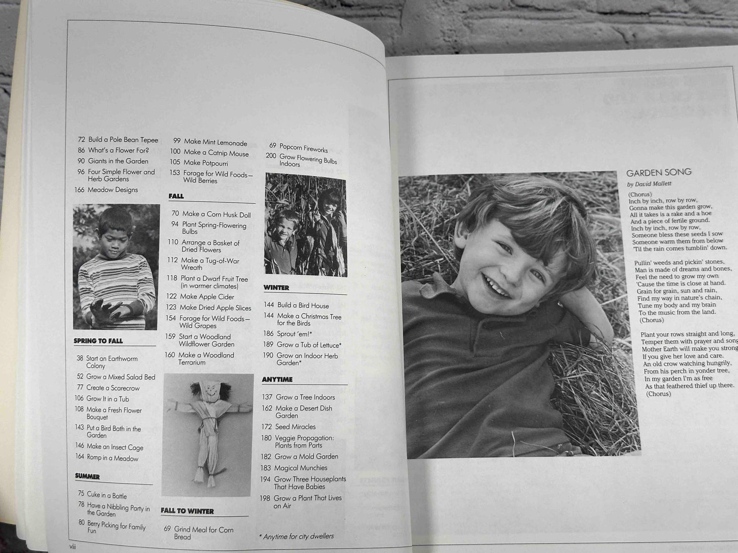 Let's Grow: 72 Gardening Adventures With Children