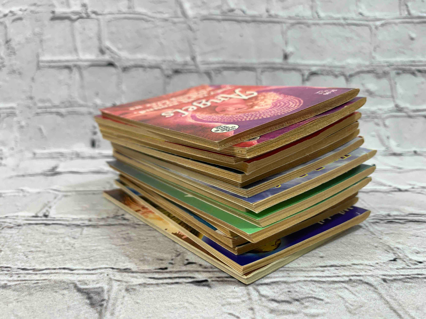 Globe Mini Mag (Lot of 31)