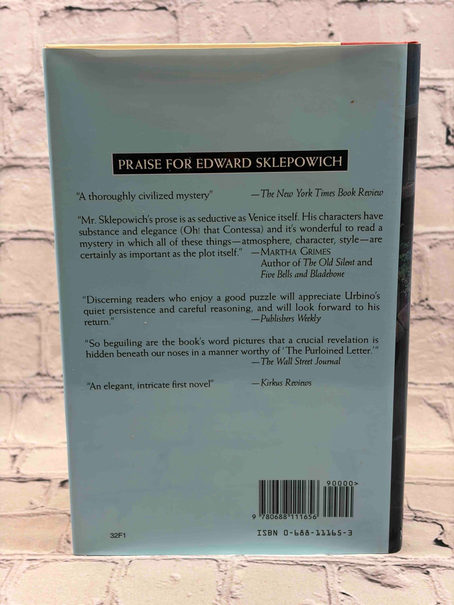 Liquid Desires: An Urbino Macintyre Mystery