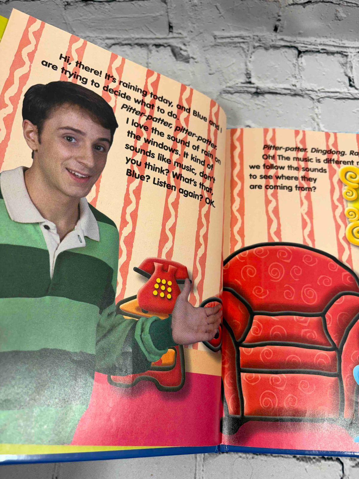 Blue's Rainy Day Music, Blue's Clues Discovery Series Book 2 hardcover - interior page