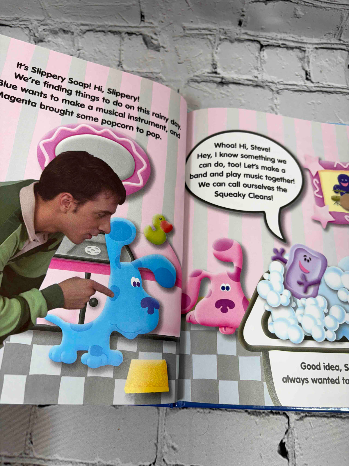 Blue's Rainy Day Music, Blue's Clues Discovery Series Book 2 hardcover - interior page
