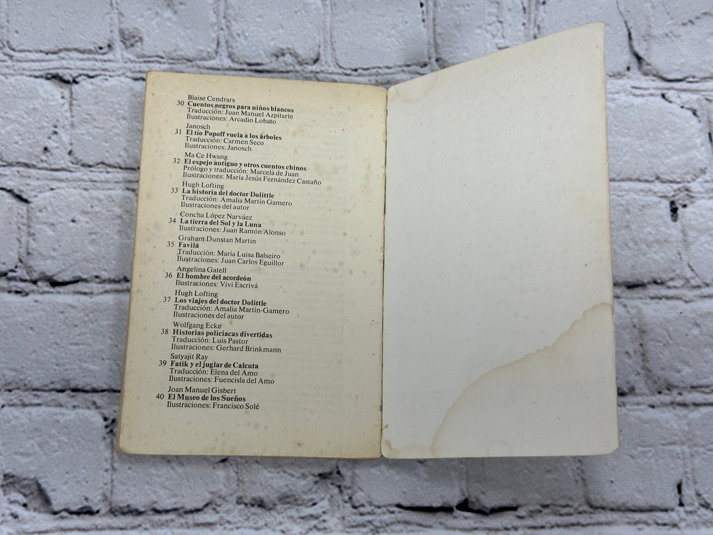 Gulliver en Liliput By Jonathan Swift [3rd Edition · 1984 · Austral Juvenil]