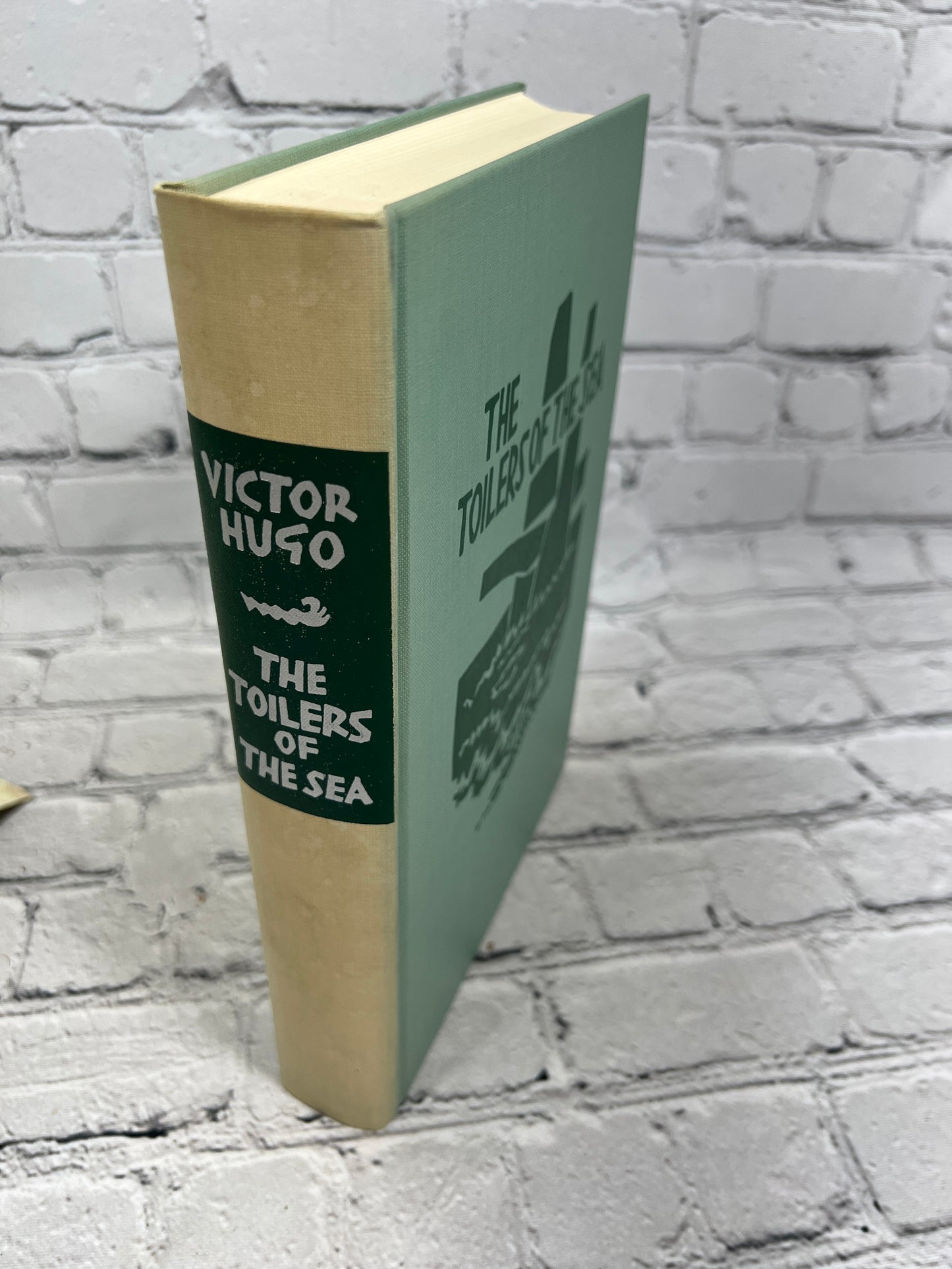 The Toilers of the Sea by Victor Hugo [1961 · Heritage Press]