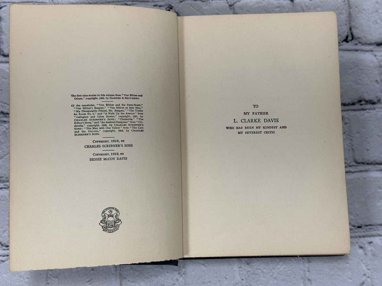 Van Bibber and Other Stories by Richard Harding Davis [1919]