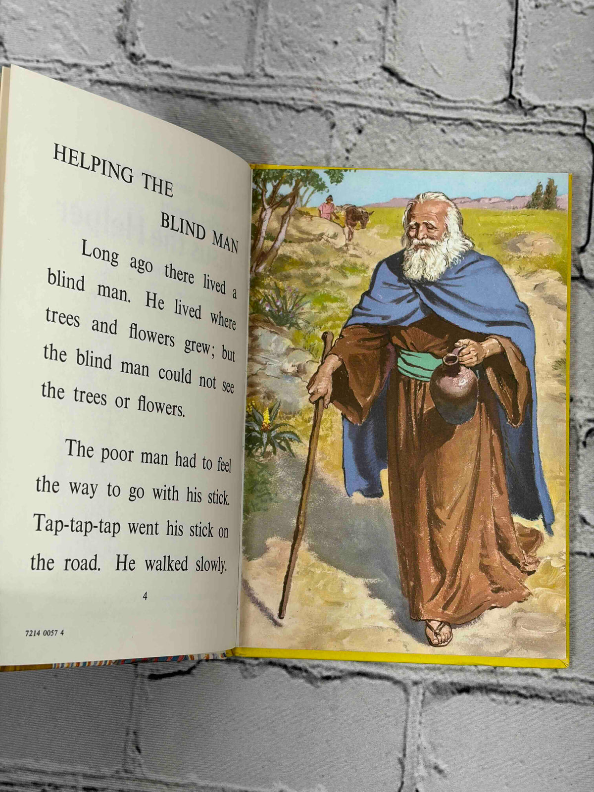 Lot of 8 vintage Ladybird books - Stories about Jesus the Helper illustrated page