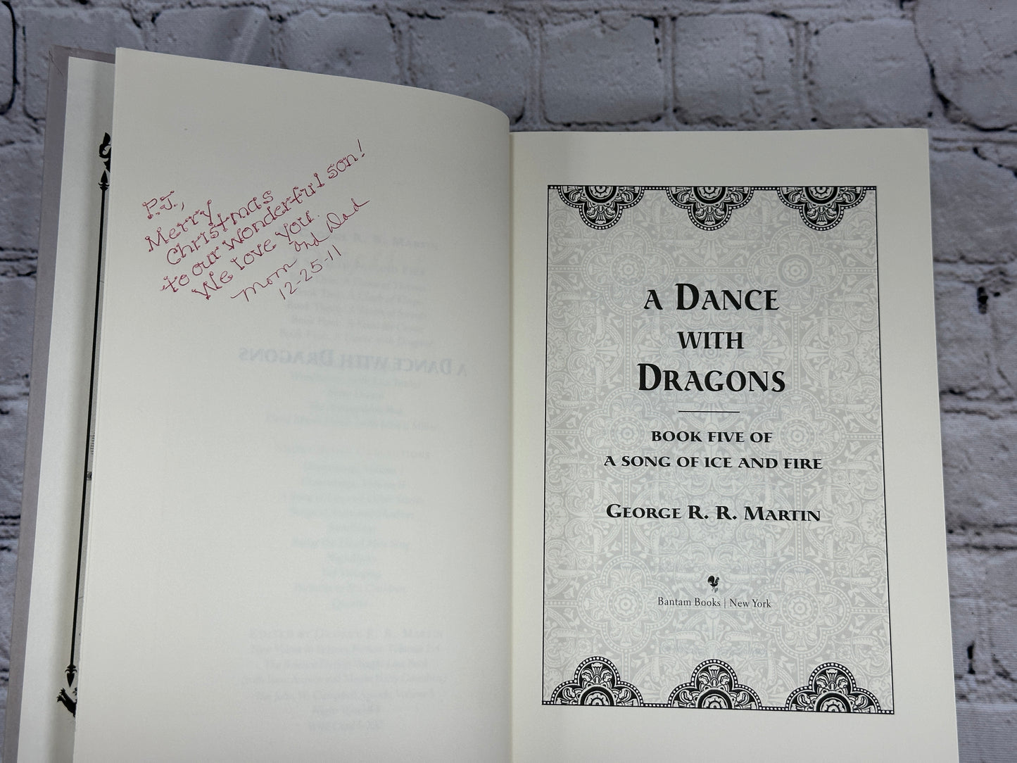 A Dance With Dragons George by R.R. Martin [A Song of Ice & Fire · Book 5 [2011]