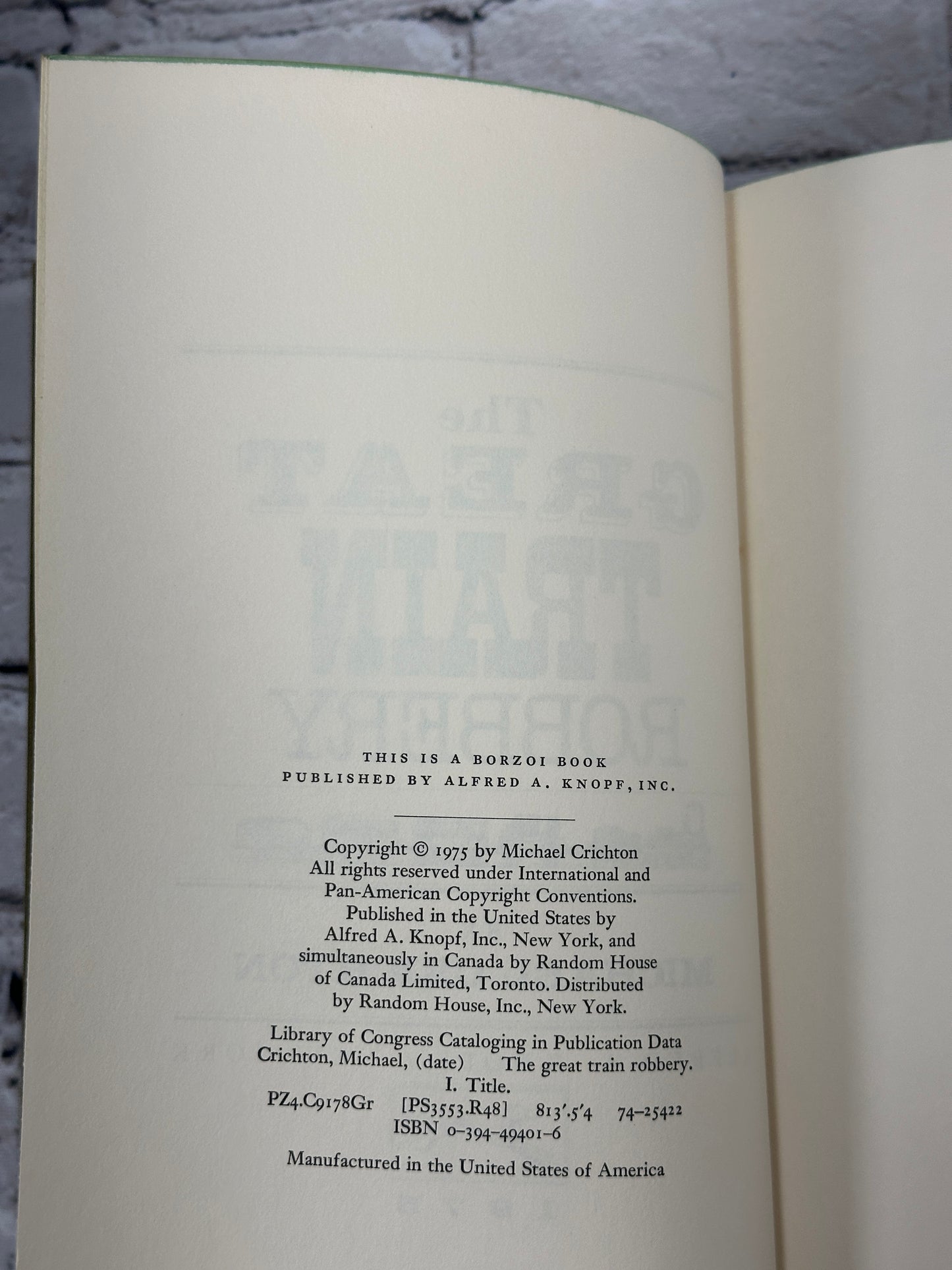 The Great Train Robbery by Michael Crichton [Book Club Edition · 1975]