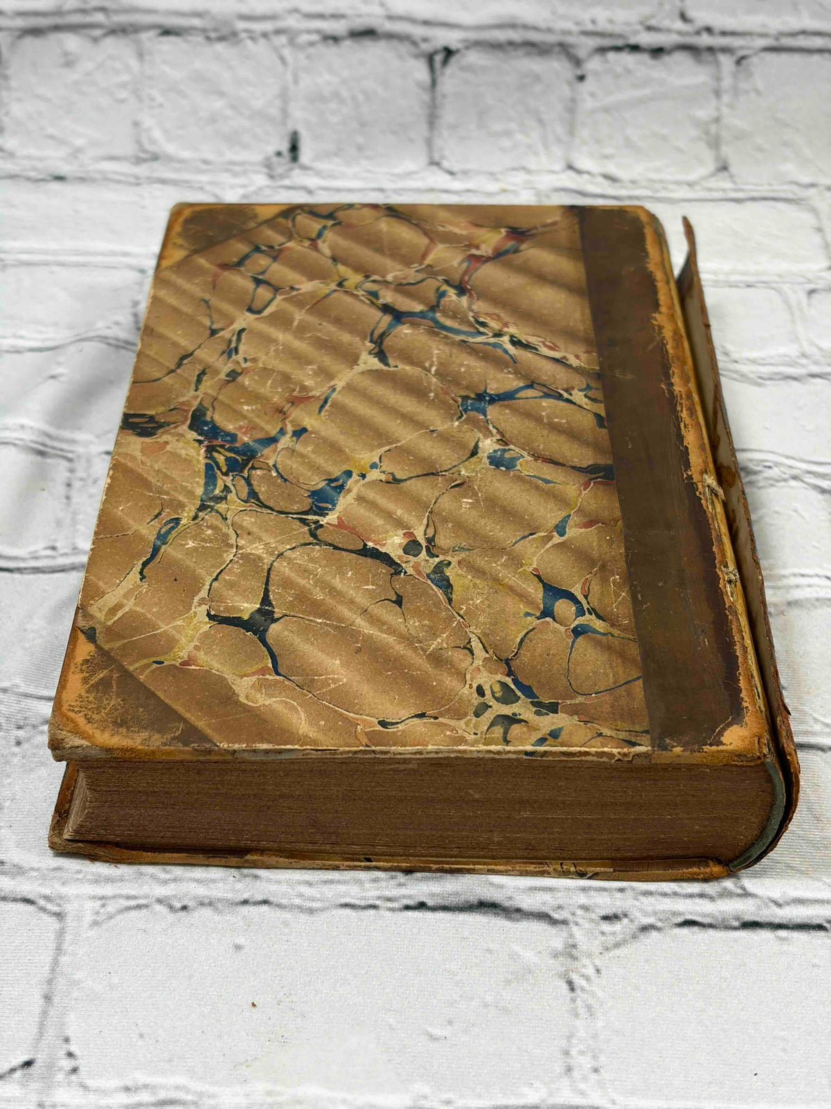 The Edinburgh Review Vol. 85, 1847 - top view showing cracked front joint