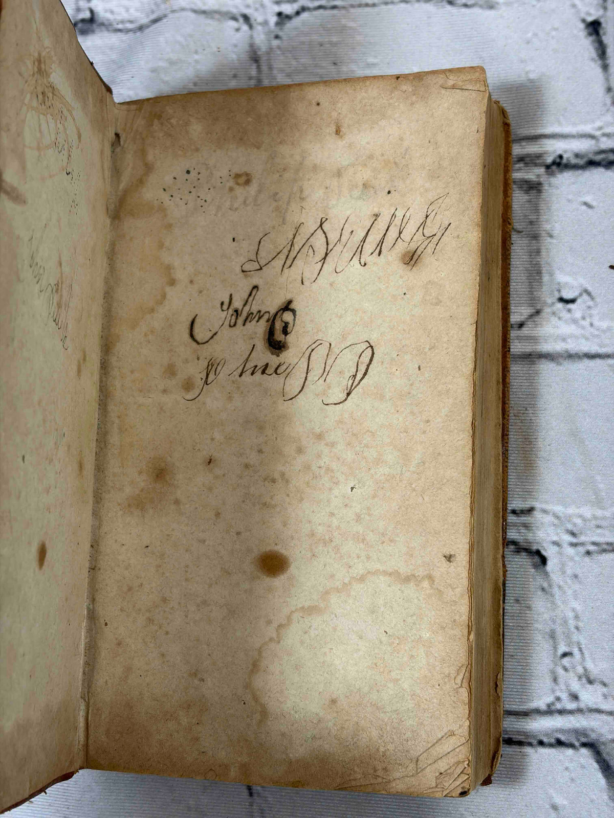 The English Reader by Lindley Murray, 1822 Exeter - front leaf with ink signatures