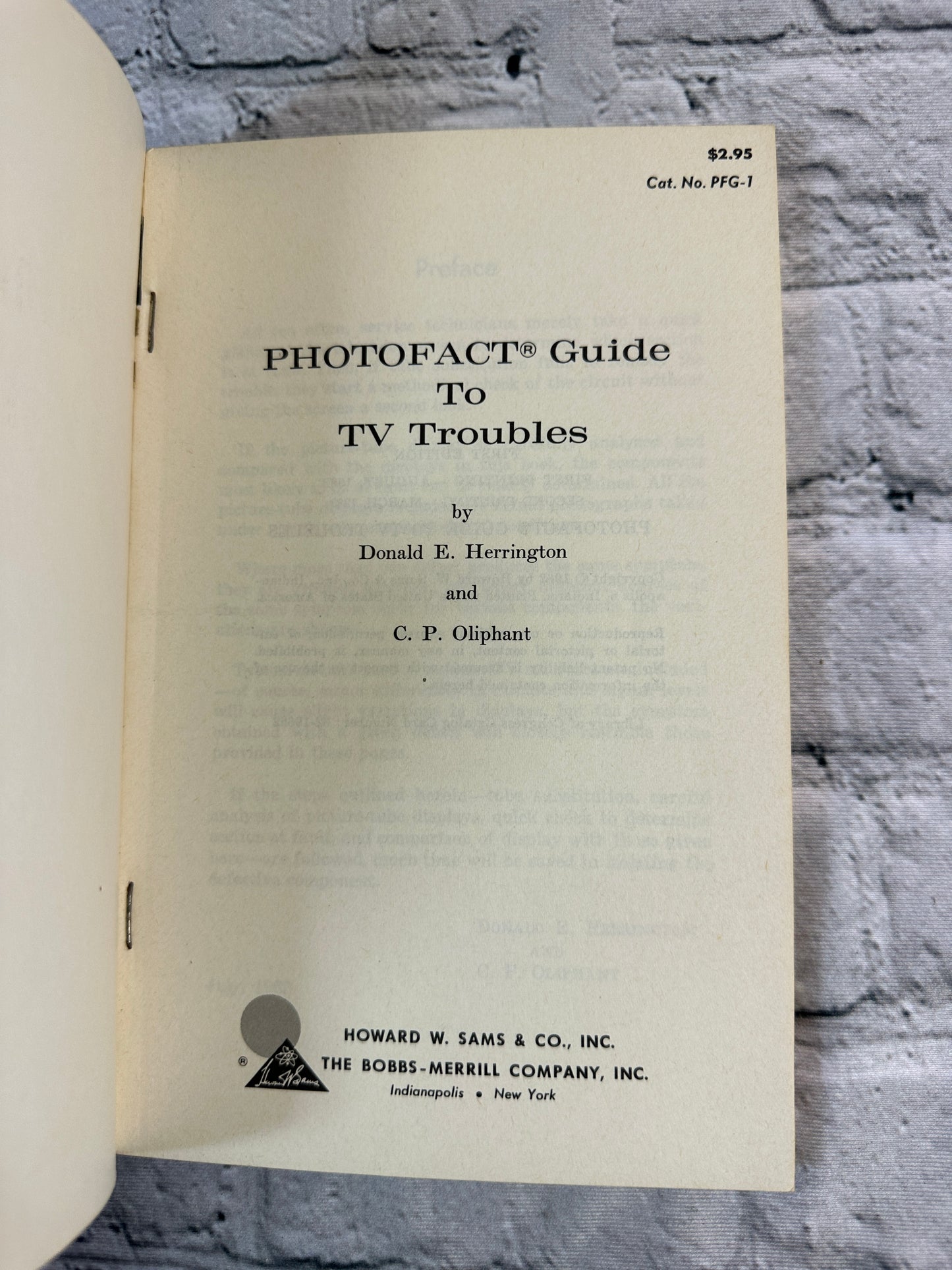 Photofact Guide to TV Troubles by Herrington & Oliphant [1962 · 1st edition]