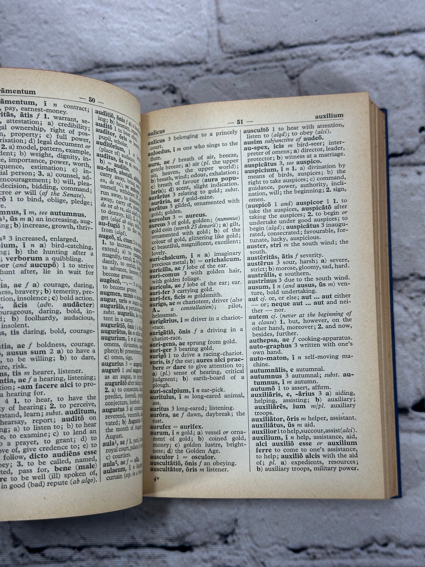 Langenscheidt's Pocket Latin Dictionary (Latin - English) [1960]