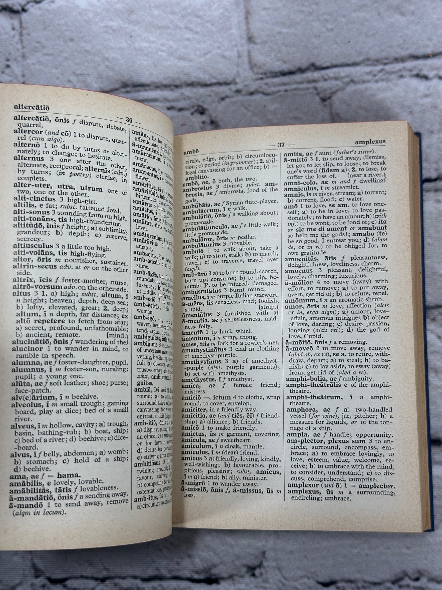 Langenscheidt's Pocket Latin Dictionary (Latin - English) [1960]