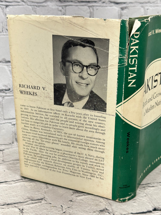 Pakistan Birth and Growth of a Muslim Nation by Richard Weekes [1st Ed. · 1964]