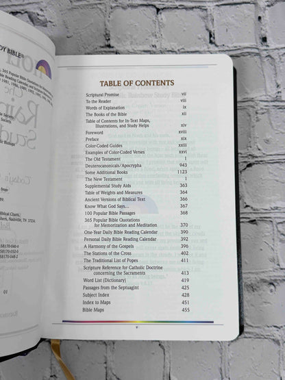 Holy Bible: The Catholic Rainbow Study Bible : Today's English Version