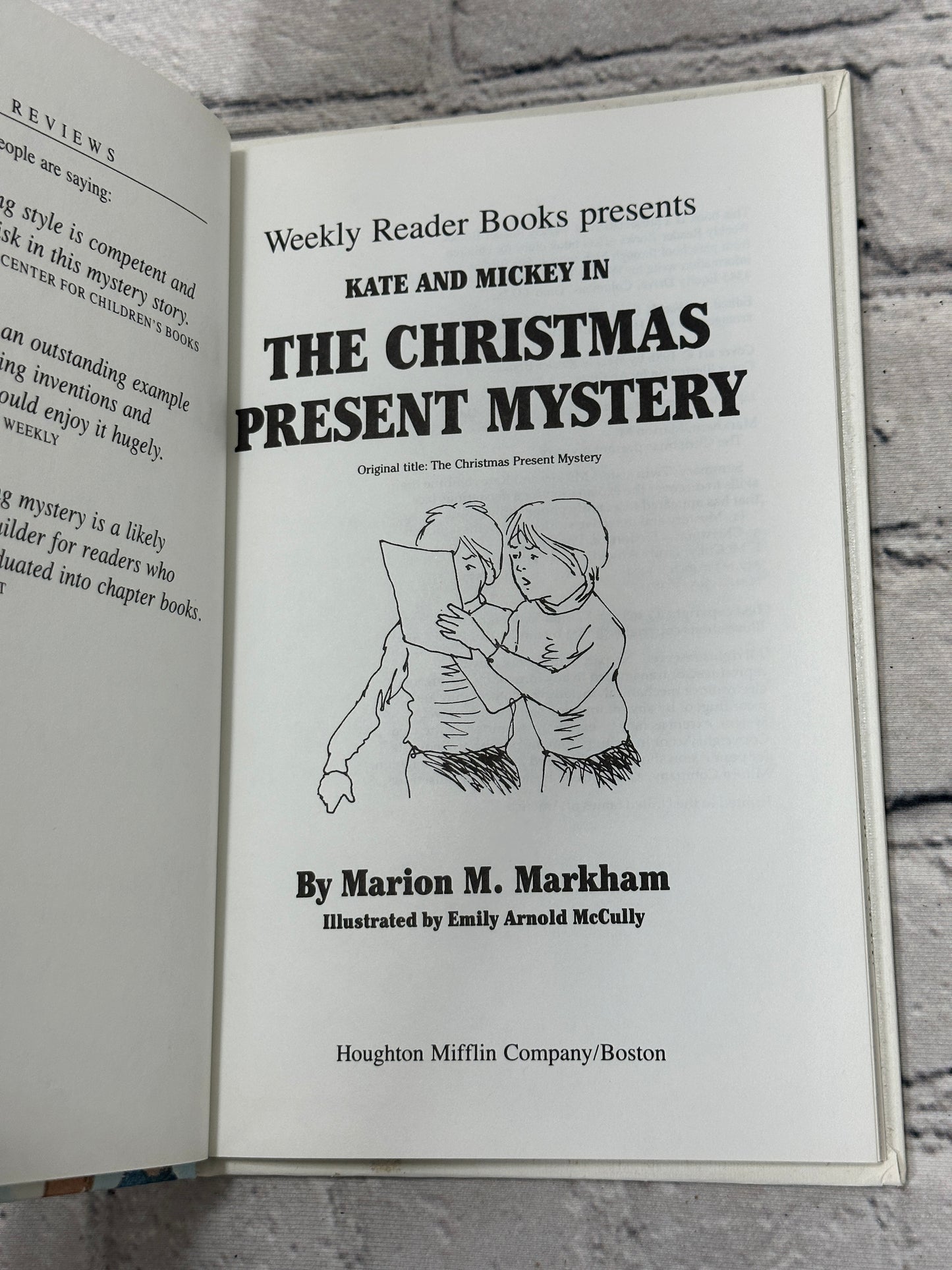 The Christmas Present Mystery by Marion Markham [1986 · Weekly Reader Books]