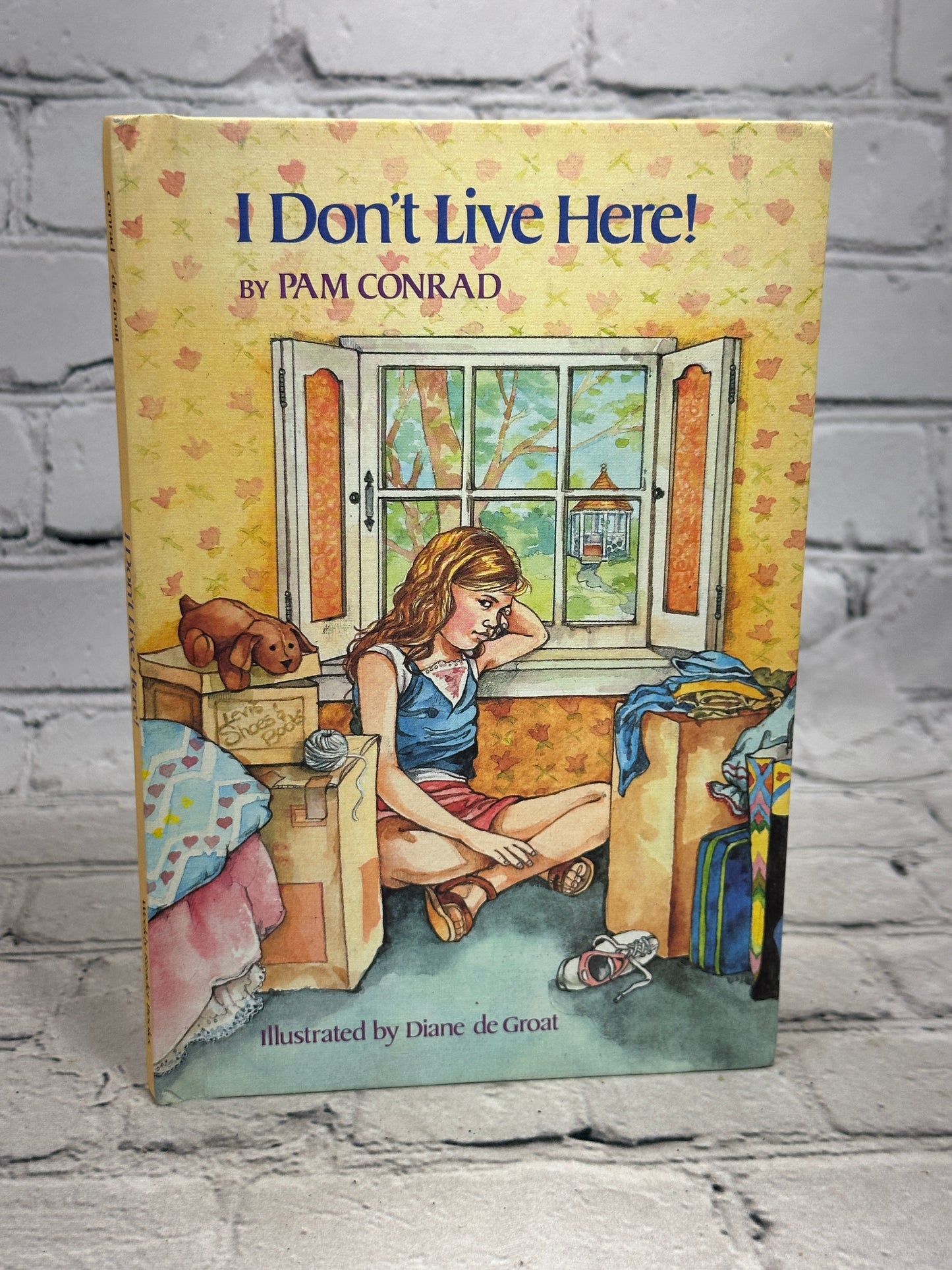 I Don't Live Here! by Pam Conrad [1984 · Weekly Reader Book]