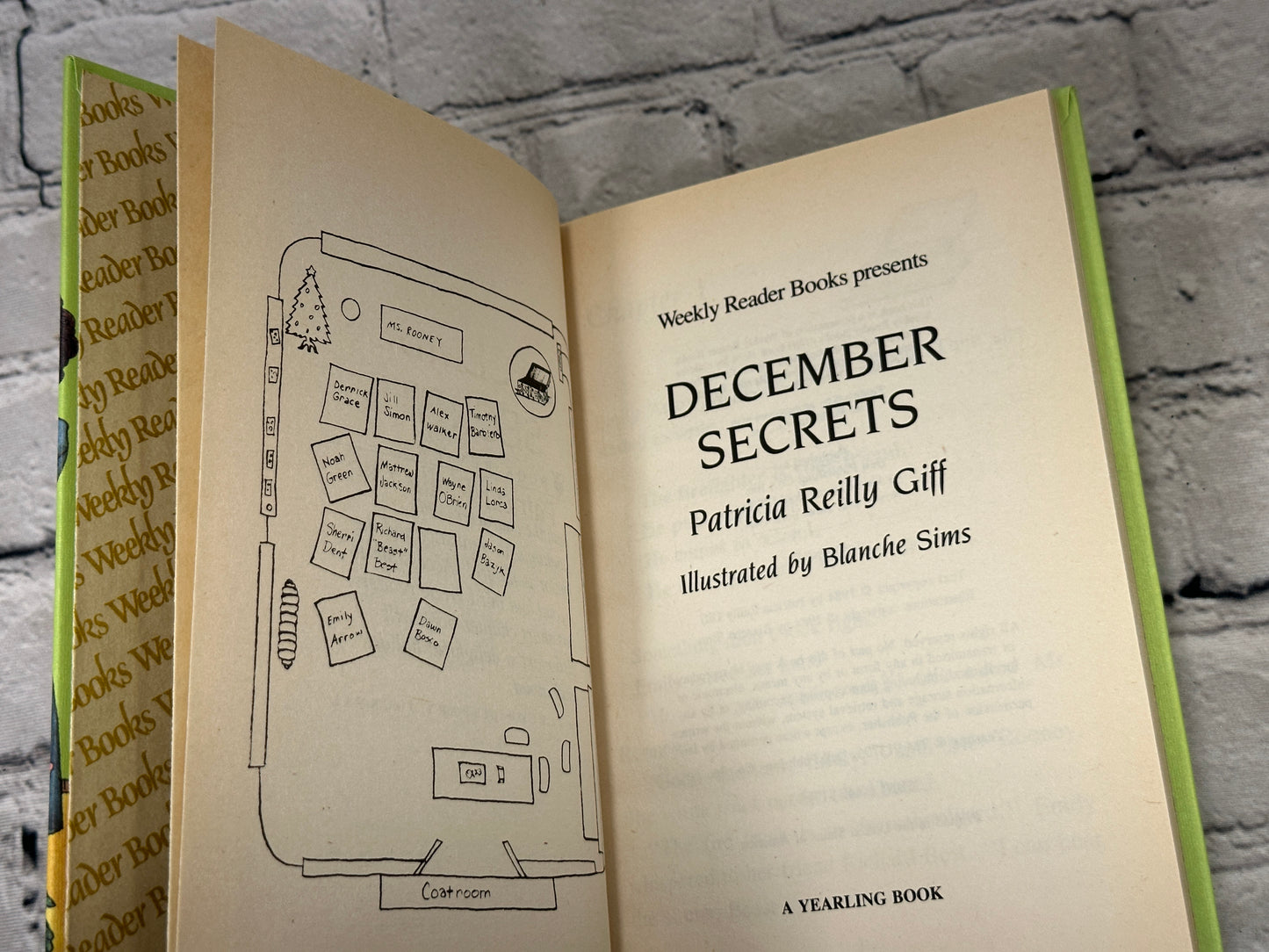 December Secrets by Patricia Reilly Giff [Weekly Reader Book · 1984]