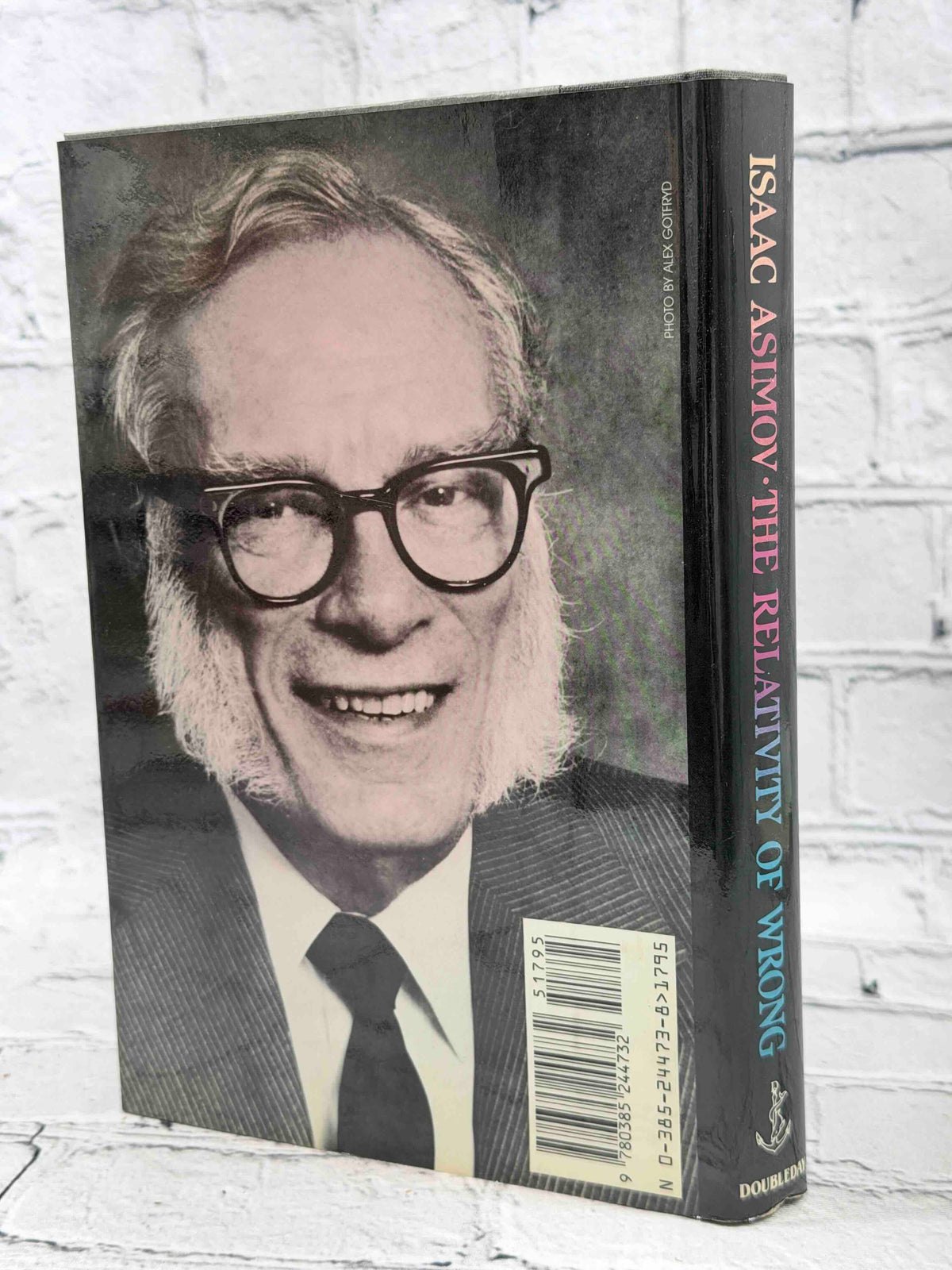 The Relativity of Wrong: Essays on Science