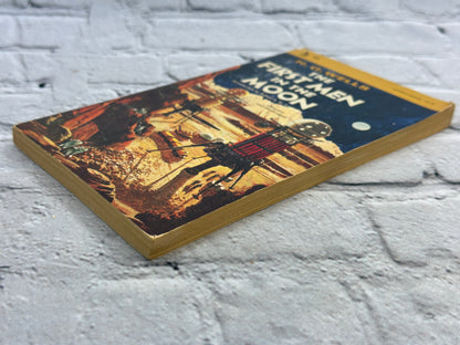 The First Men in the Moon by H.G. Wells [1965]