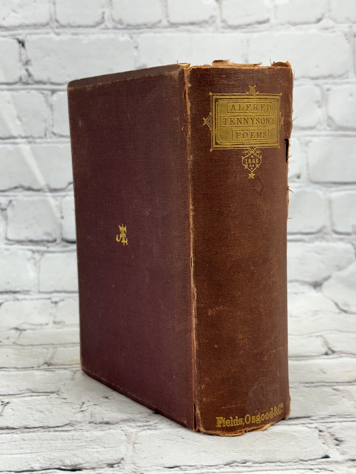 Tennyson's Poems Two Volumes in One [Ticknor and Fields · 1868]