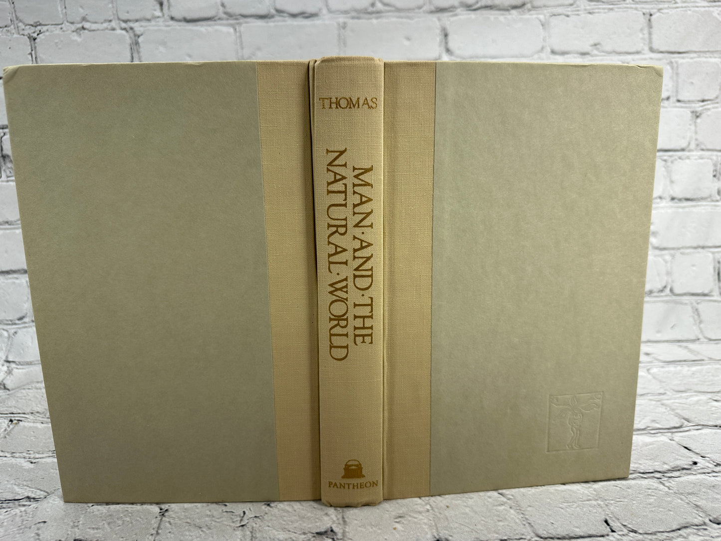 Man and the Natural World: Changing Attitudes.. by Keith Thomas [1983 · 1st Ed]